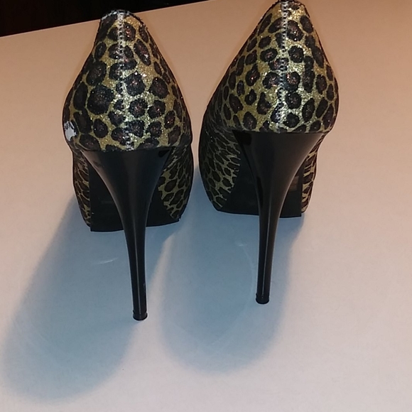 Glitter Leopard heels ! - Picture 4 of 9